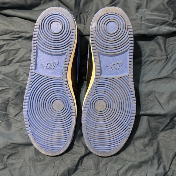 Nike. Low. Make offer - Picture 3 of 6